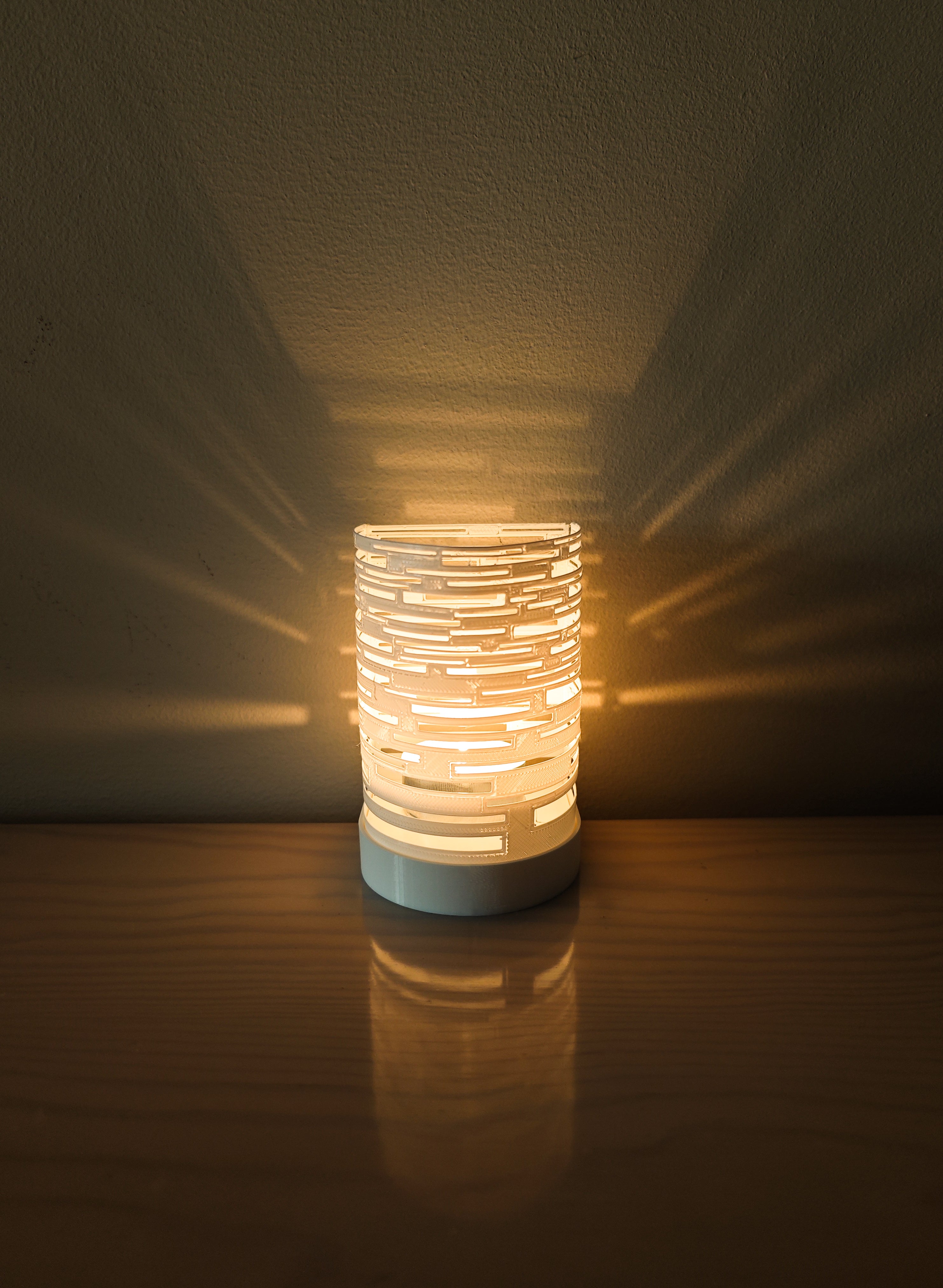 3D-gedruckter Kerzenhalter – modernes Design mit faszinierendem Lichtspiel