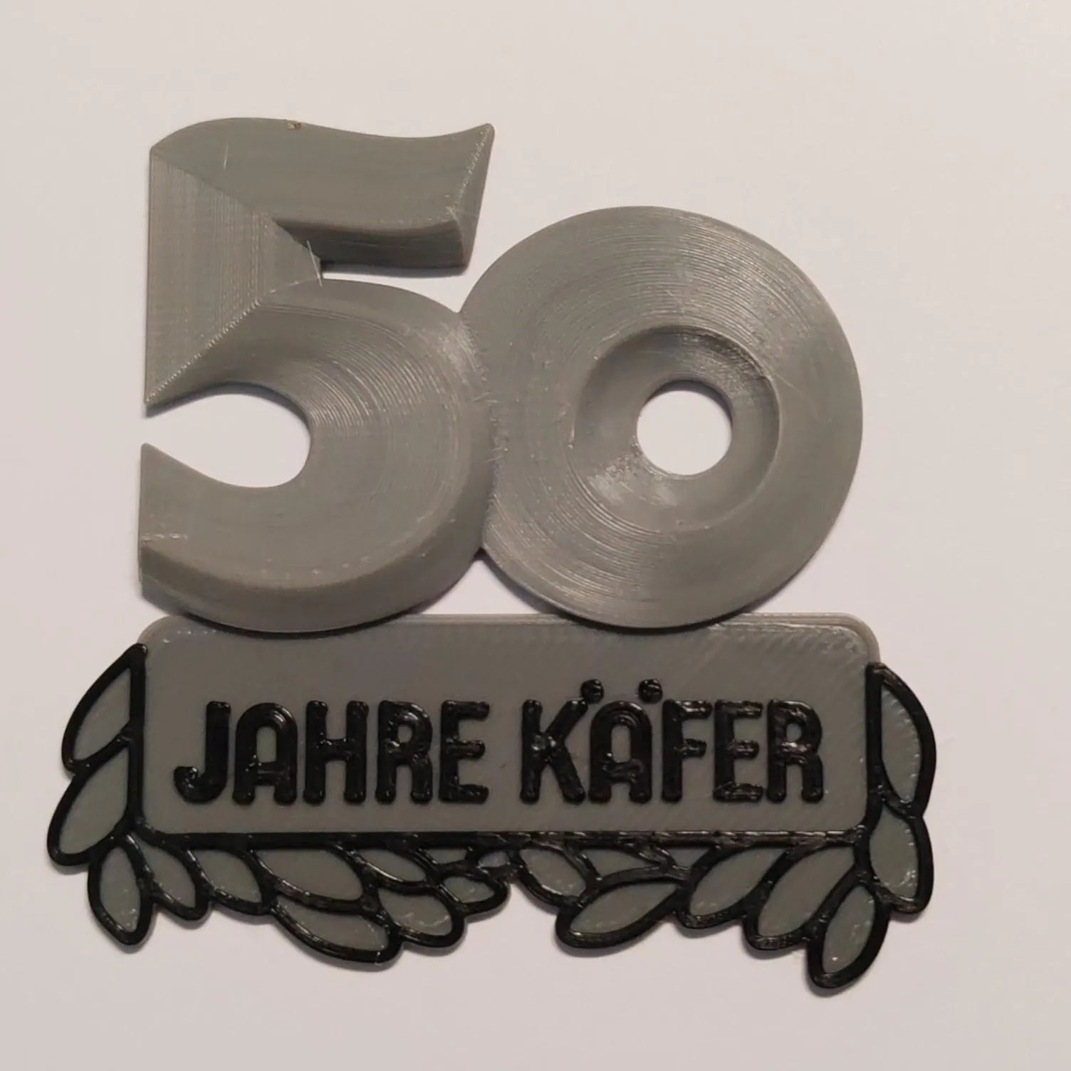 VW Käfer 50, 60, 70, 80, 90 Jahre Emblem, 3D Druck, Oldtimer, Jubi, Geschenk, Gold oder Grau