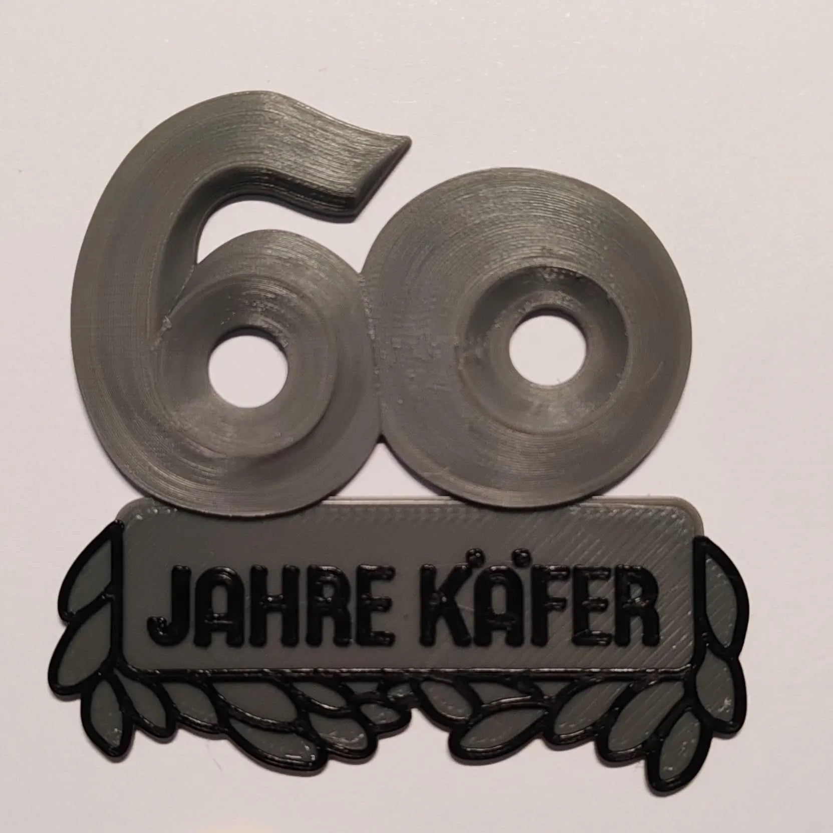 VW Käfer 50, 60, 70, 80, 90 Jahre Emblem, 3D Druck, Oldtimer, Jubi, Geschenk, Gold oder Grau