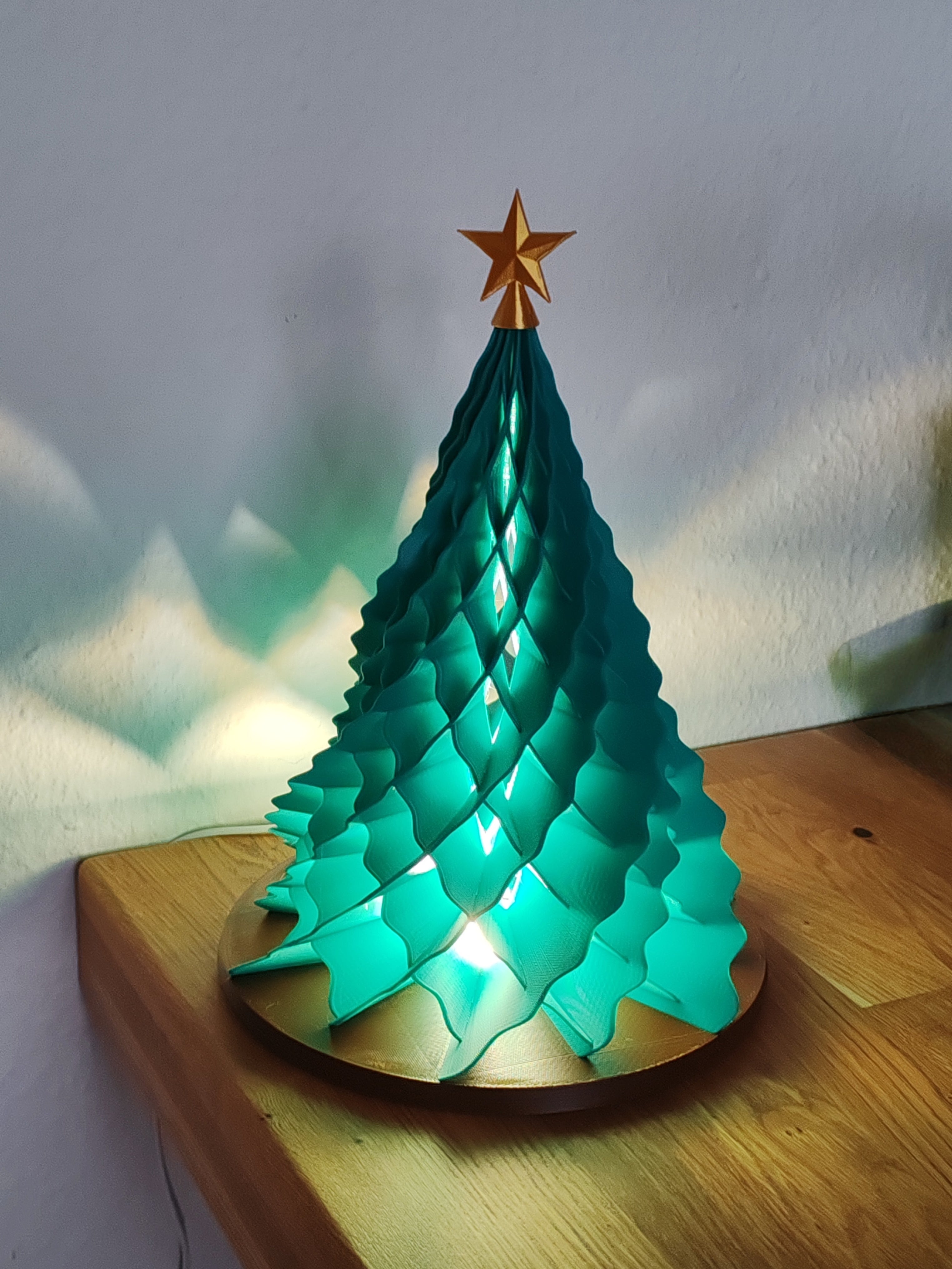 Festlicher LED-Weihnachtsbaum – Ein leuchtendes Highlight für Ihr Zuhause!
