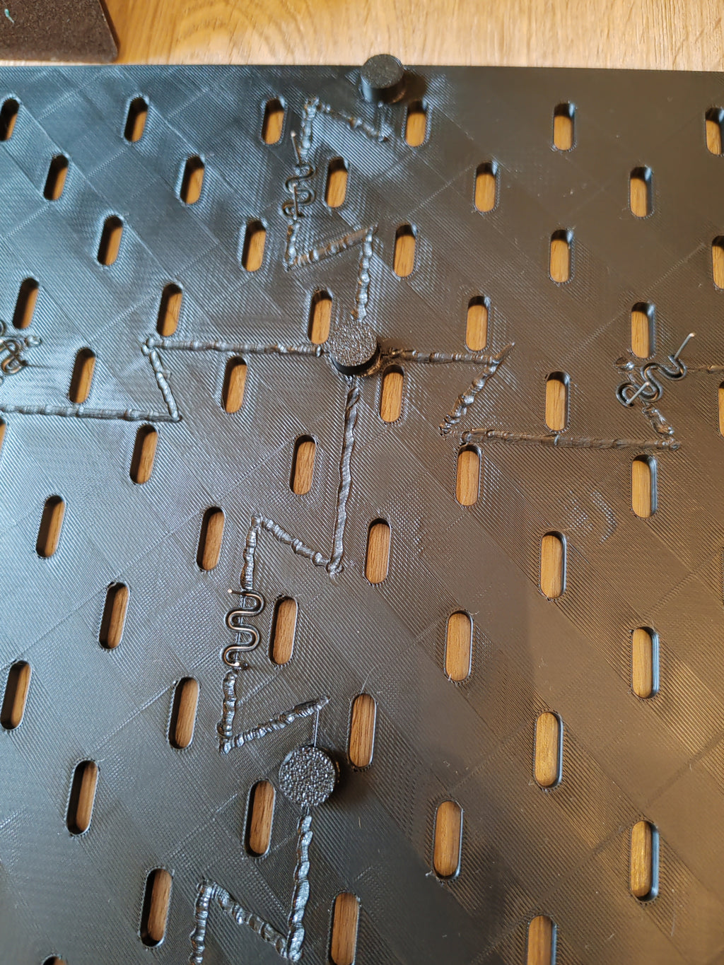 Lochwand (Skadis) für Wohnmobile, passend gefertigt