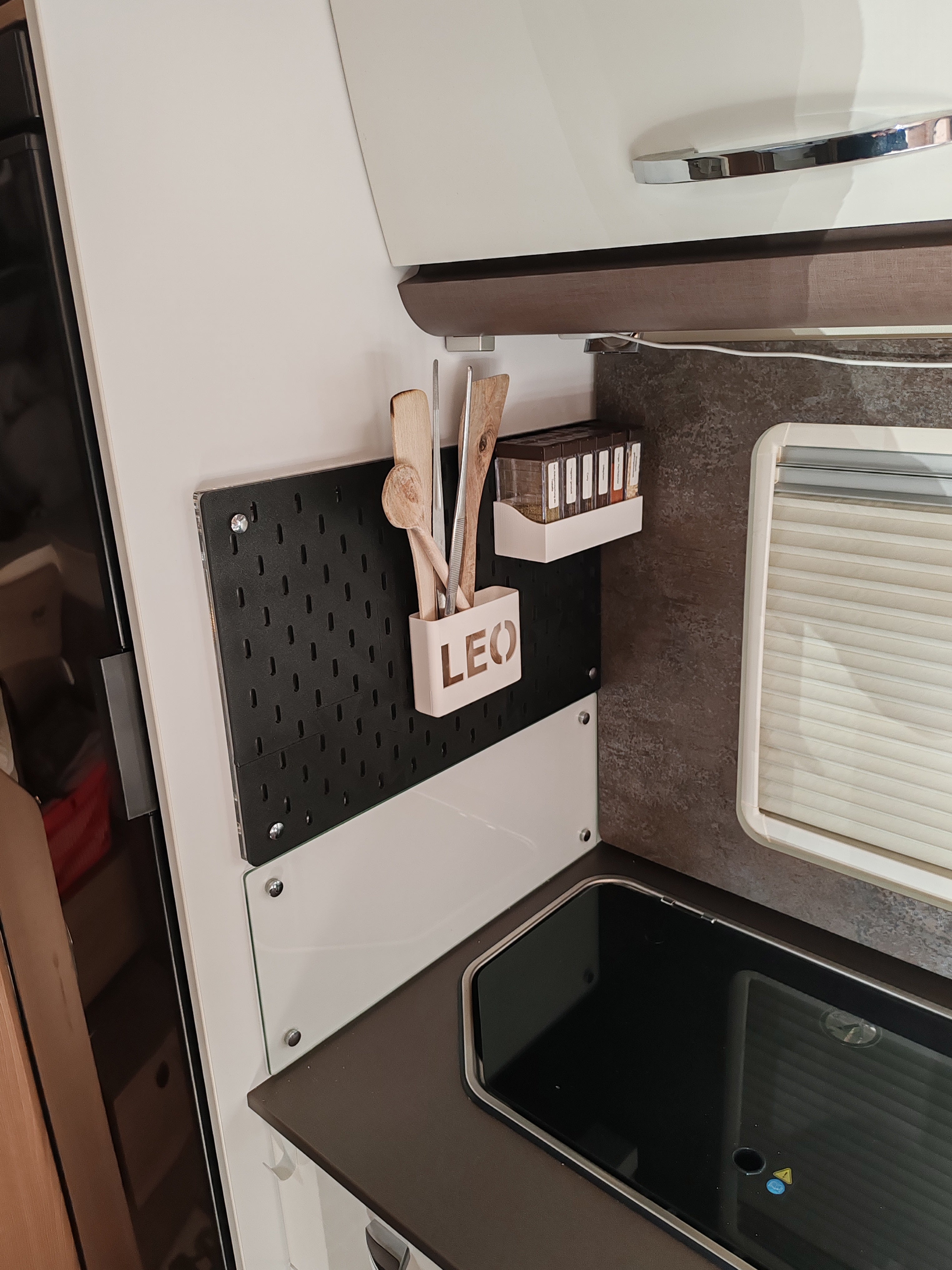 Lochwand (Skadis) für Wohnmobile, passend gefertigt